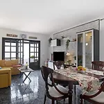Acogedor
